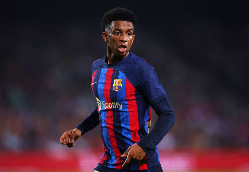 Основной защитник Барселоны выступил с заявлением касаемо своего будущего в клубе