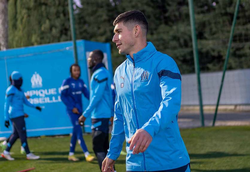 Малиновский ударом со штрафного заработал пенальти