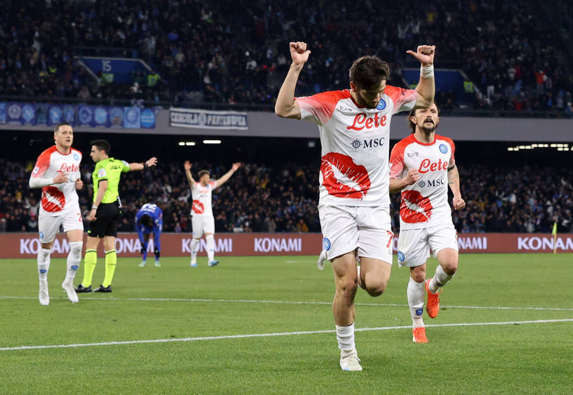Наполі продовжує впевнену ходу чемпіонатом, розгромивши Кремонезе