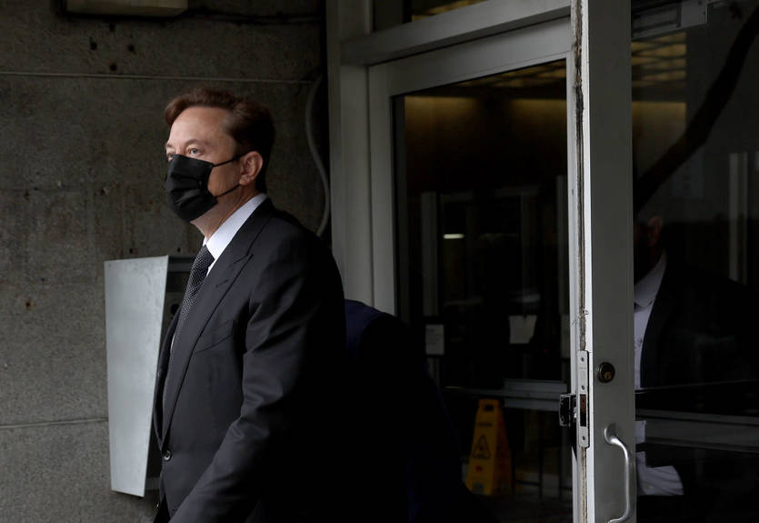 Маск может стать новым владельцем Манчестер Юнайтед