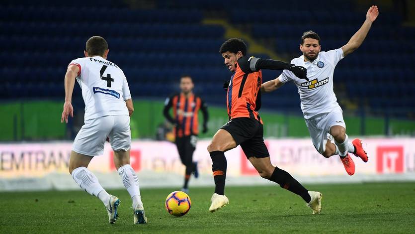 Тайсон грубо сфолил в матче с Олимпиком