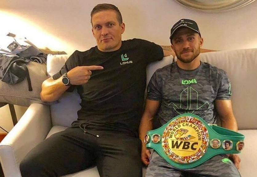 Усик поздравил Ломаченко с днем рождения