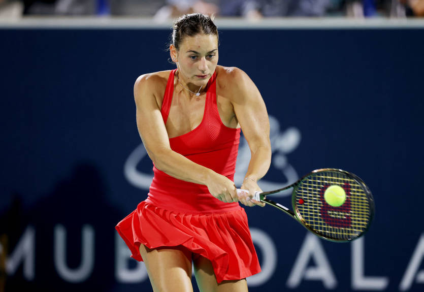 Костюк с трудом прошла в 1/16 финала турнира в ОАЭ