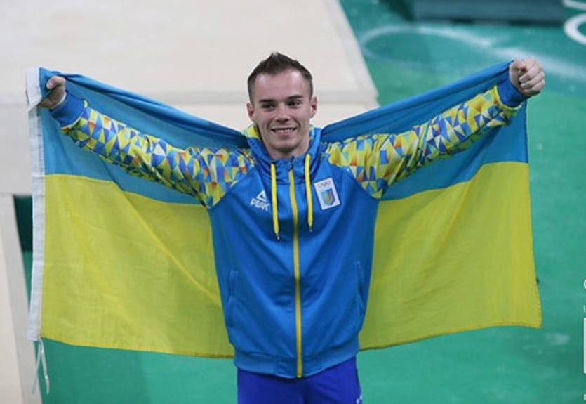 Верняев в юбилейный раз признан лучшим спортсменом месяца в Украине
