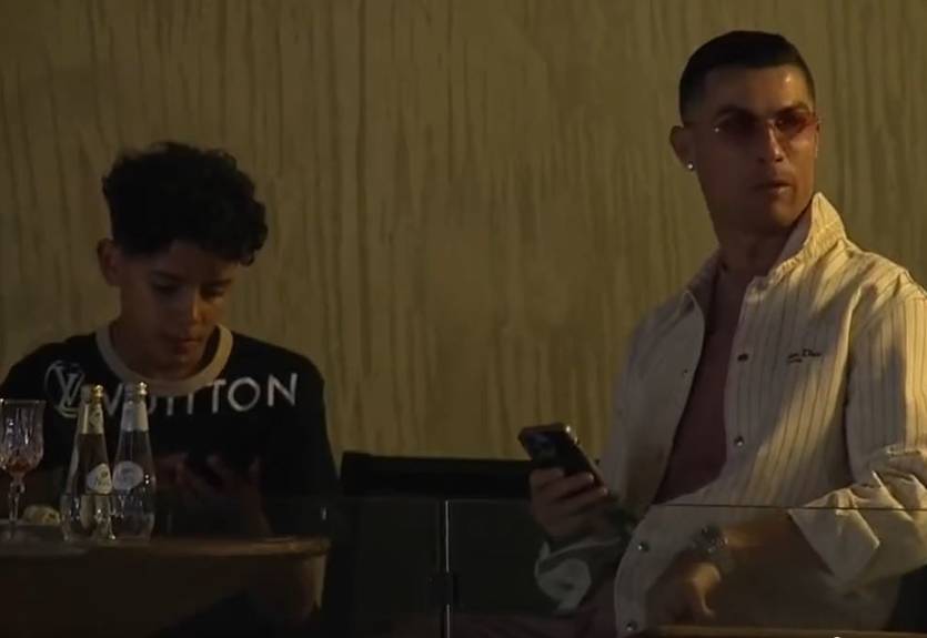 Роналду с сыном посетили бой Джейка Пола и Томми Фьюри