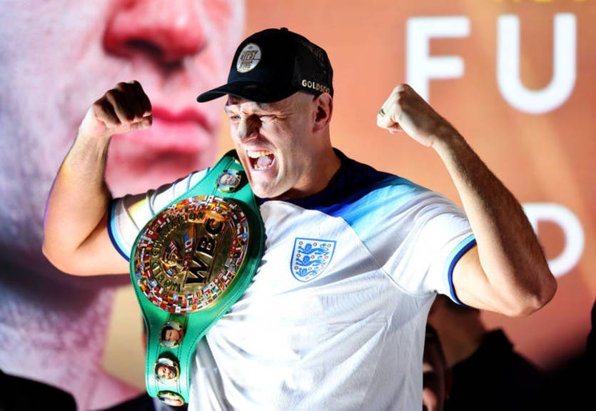 "Ньюкасл відчув лють хлопців": Ф'юрі шалено підтримував Манчестер Юнайтед у фіналі Кубка ліги "Ньюкасл відчув лють хлопців": Ф'юрі шалено підтримував Манчестер Юнайтед у фіналі Кубка ліги