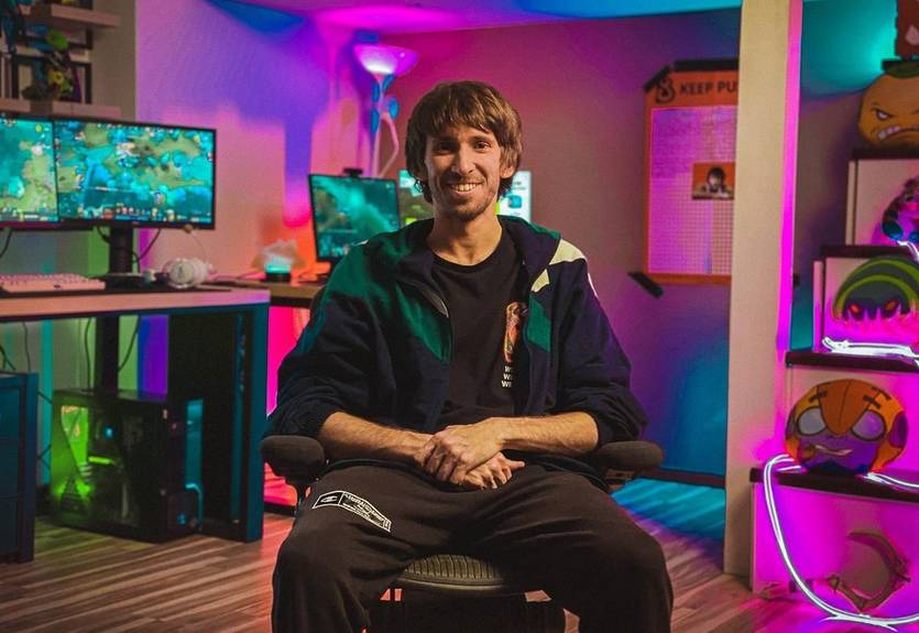 Глава Valve поздравил Dendi с достижением миллиона фолловеров на Twitch