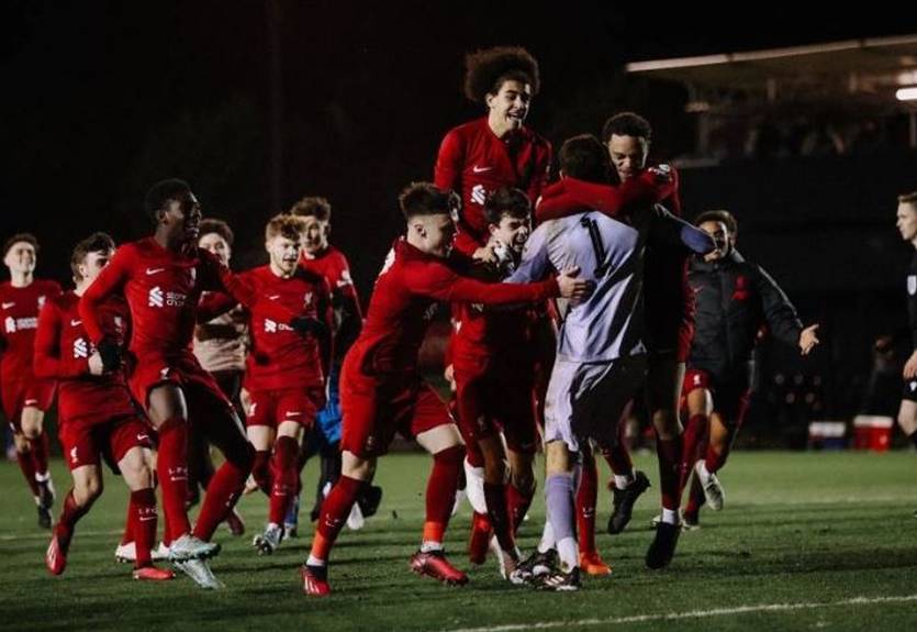 Гравці Ліверпуля та Порту влаштували масову бійку в матчі Юнацької ліги УЄФА Гравці Ліверпуля та Порту влаштували масову бійку в матчі Юнацької ліги УЄФА