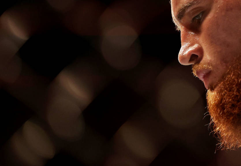 Украинец из UFC устроил битву взглядов с Morgenstern