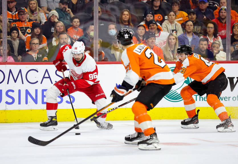 НХЛ: Вегас оказался сильнее Монреаля, Аризона в овертайме уступила Нью-Джерси