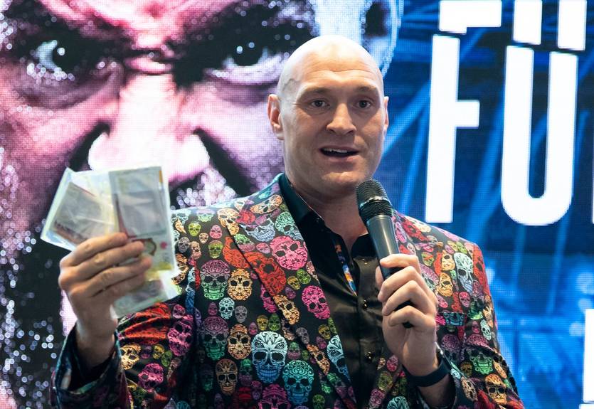 "Все равно будет недостаточно": Промоутер Усика рассказал о финансовых требованиях Фьюри