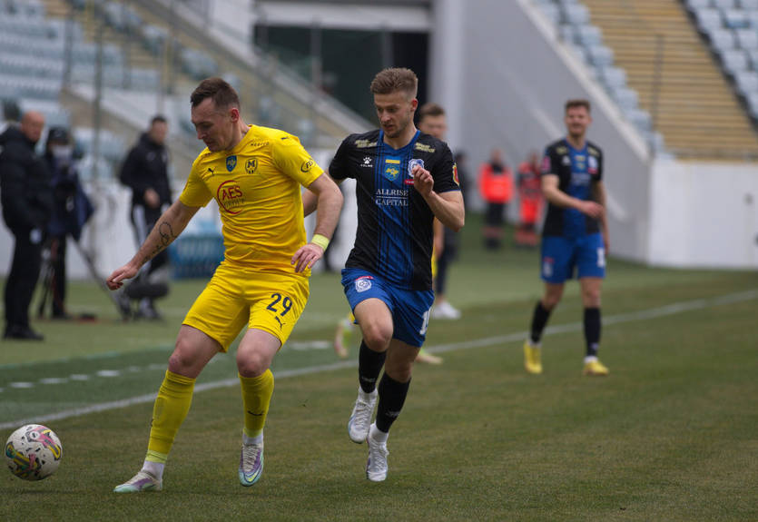 Черноморец не смог определить сильнейшего в матче с Металлистом 1925