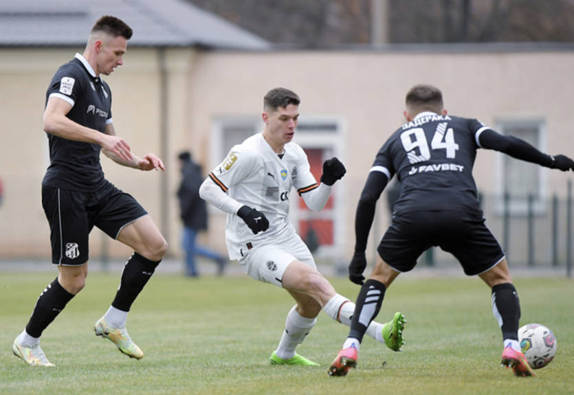 Шахтер на выезде добыл уверенную победу над Кривбассом