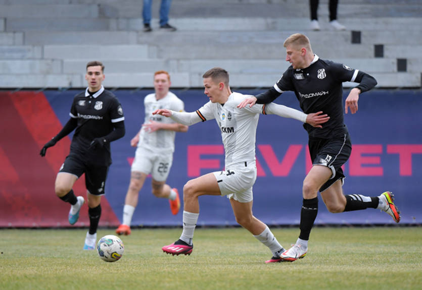 "Русні п***а": Кривбас вийшов на матч із Шахтарем у футболках із яскравим посланням