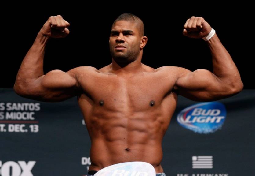 Легенду UFC та К-1 дискваліфікували на рік за використання допінгу