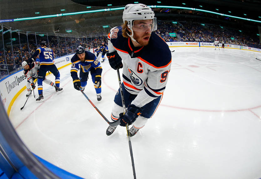 Макдэвид получает больше всех: топ-10 зарплат игроков НХЛ по версии Forbes Макдэвид получает больше всех: топ-10 зарплат игроков НХЛ по версии Forbes