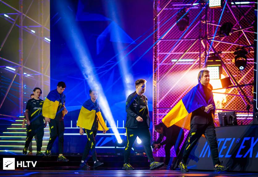 NaVi уверенно обыграли Team Spirit и вышли в плей-офф ESL Pro League Season 17 NaVi уверенно обыграли Team Spirit и вышли в плей-офф ESL Pro League Season 17
