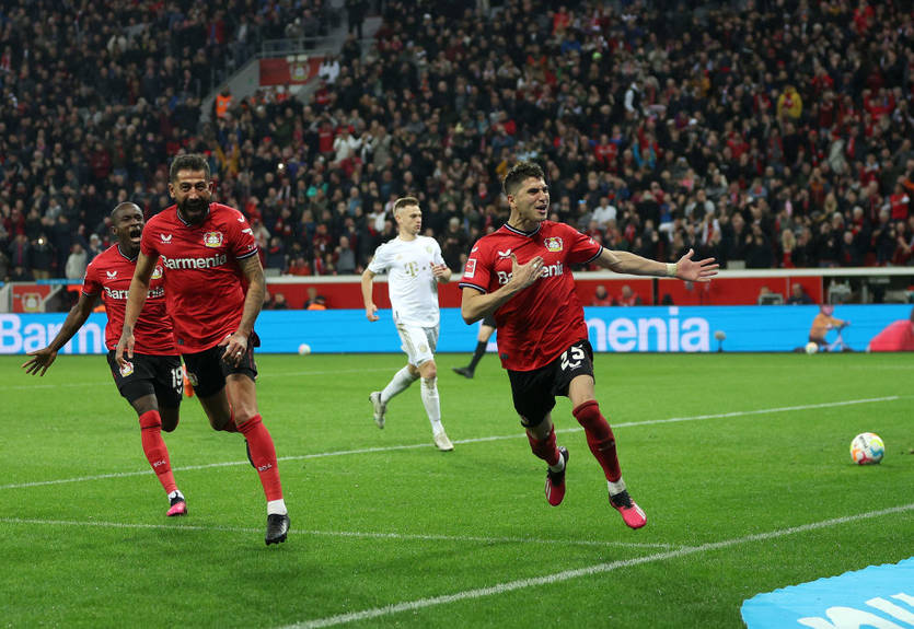 Байєр завдяки двом пенальті обіграв Баварію Байєр завдяки двом пенальті обіграв Баварію