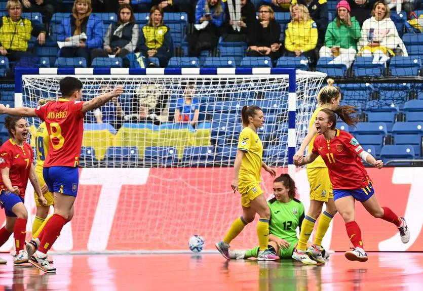 Жіноча збірна України з футзалу завоювала срібло чемпіонату Європи Жіноча збірна України з футзалу завоювала срібло чемпіонату Європи