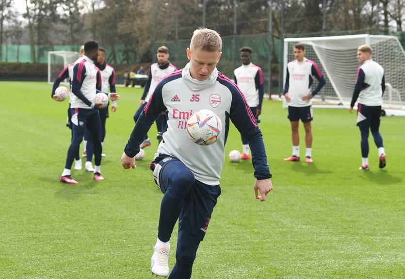 Зинченко похвастался невероятной техникой во время челленджа по приему мяча