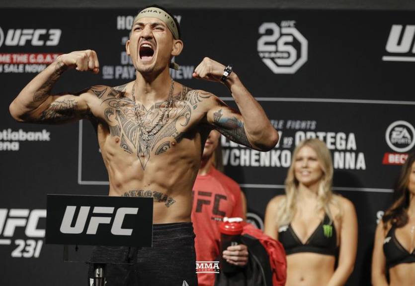 UFC 231: Холлоуэй и Ортега взяли вес, Енджейчик перевесила Шевченко UFC 231: Холлоуэй и Ортега взяли вес, Енджейчик перевесила Шевченко
