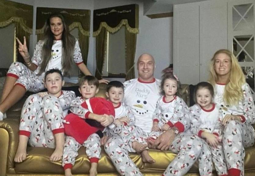 Тайсон Фьюри сообщил, что в седьмой раз станет отцом