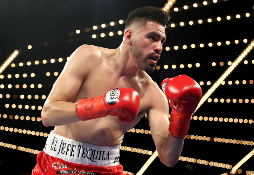 Хосе Рамирес одержал победу нокаутом над Ричардом Комми