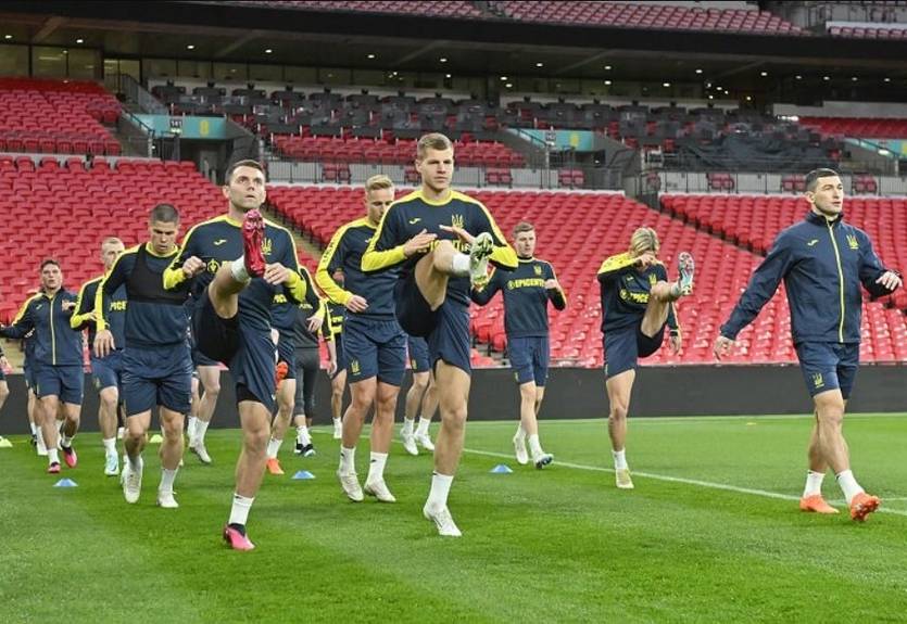 Англия и Украина определились, в каких формах сыграют матч отбора Евро-2024 Англия и Украина определились, в каких формах сыграют матч отбора Евро-2024