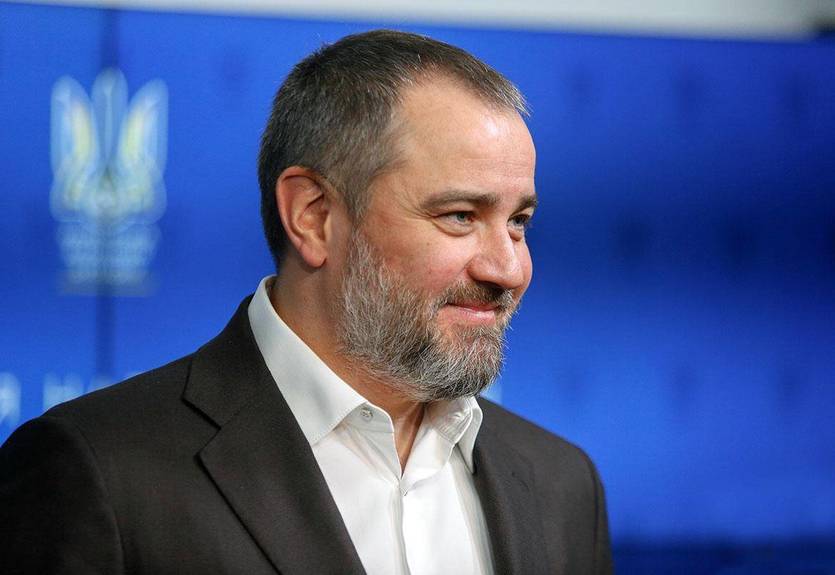Хай буде суд! Павелка звинувачують у корупції та погрозах на адресу журналіста