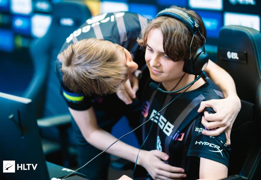 Украинцы B8 стартовали с уверенной победы над Mouz Украинцы B8 стартовали с уверенной победы над Mouz