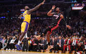 НБА: Лейкерс обыграли Майами, Голден Стэйт одолел Миннесоту НБА: Лейкерс обыграли Майами, Голден Стэйт одолел Миннесоту