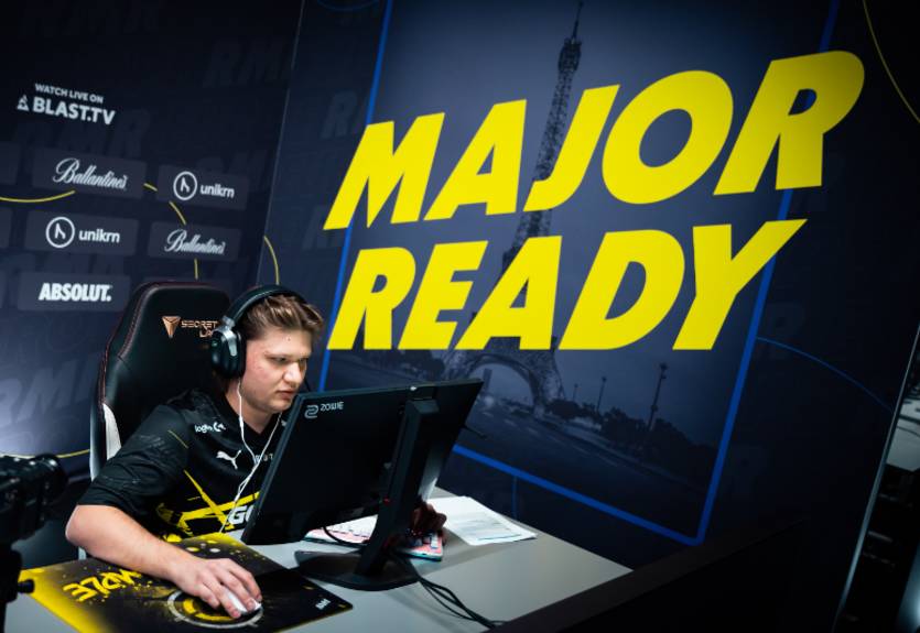 NaVi испугались Vertigo и уничтожили FaZe