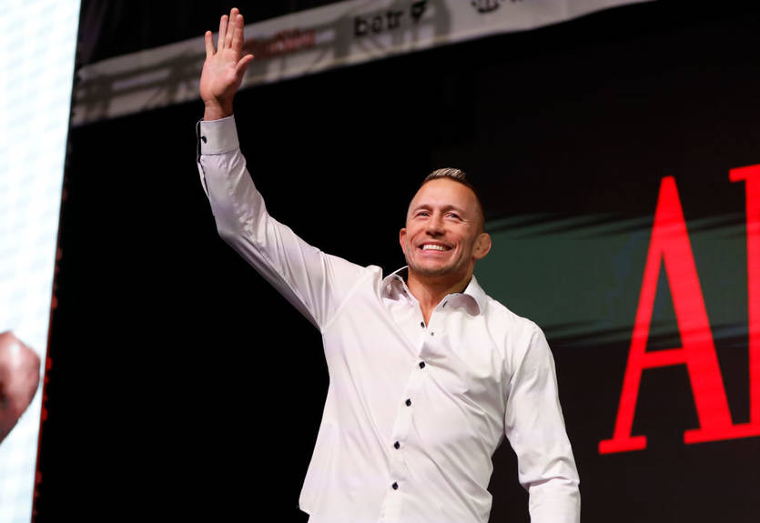 Легенда UFC може вийти у ринг проти Мейвезера