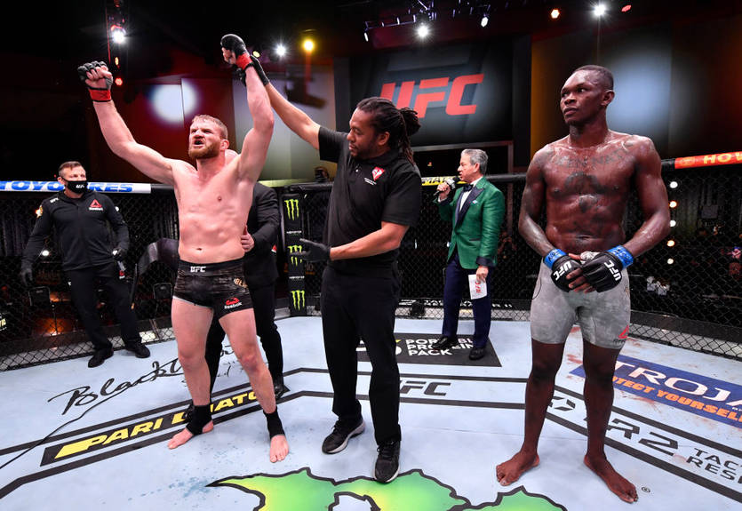 Экс-чемпион UFC в полутяжелом весе бросил вызов Адесанье