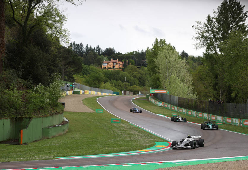 Траса в Імолі прийматиме церемонії одруження