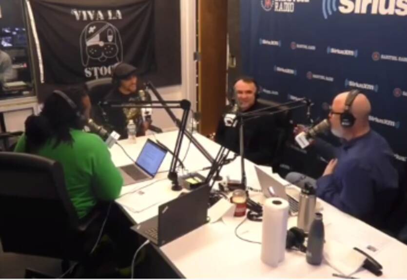 Ломаченко начал обучать американцев украинскому языку