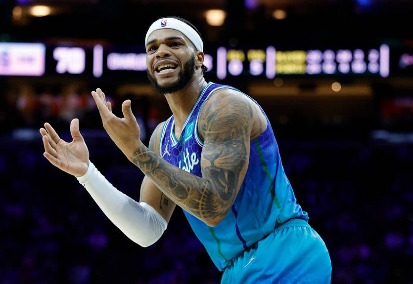 НБА визначилася з покаранням для форварда Шарлотт, який побив свою дружину