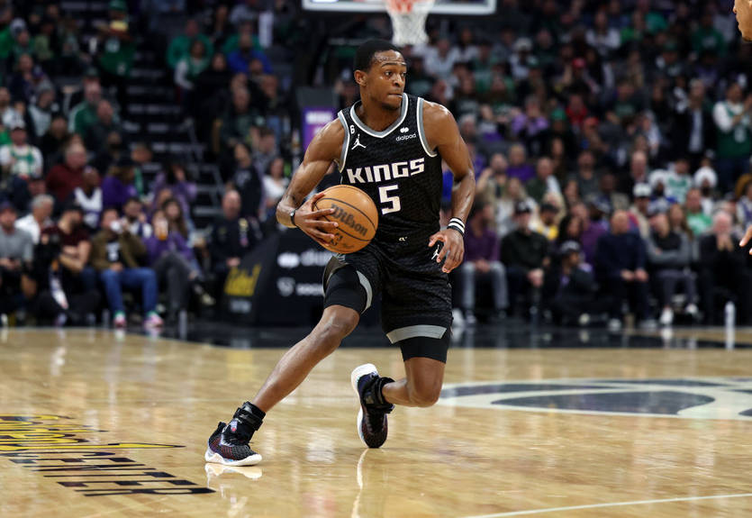 Де’Арон Фокс - лучший игрок сезона НБА в клатче