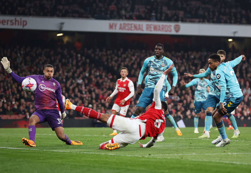 Арсенал - Саутгемптон 3:3 Відео голів і найкращих моментів матчу АПЛ Арсенал - Саутгемптон 3:3 Відео голів і найкращих моментів матчу АПЛ