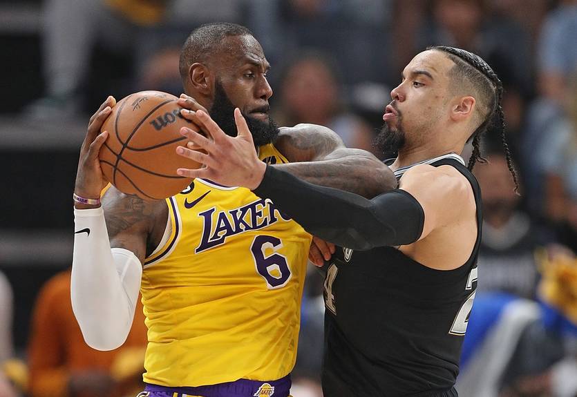 ЛеБрон - о трэштоке от Брукса: Моя игра на паркете ответит ему ЛеБрон - о трэштоке от Брукса: Моя игра на паркете ответит ему