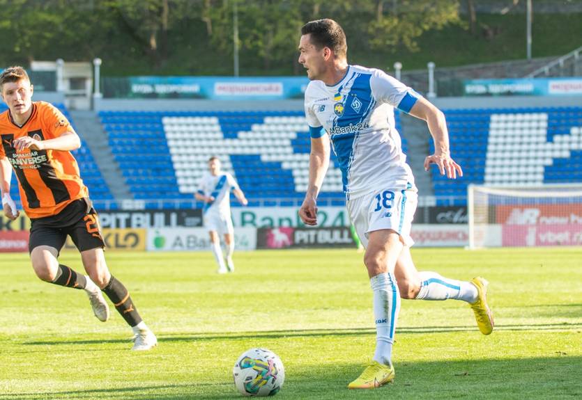 Андрієвський шедевральним ударом зі штрафного вразив ворота Шахтаря