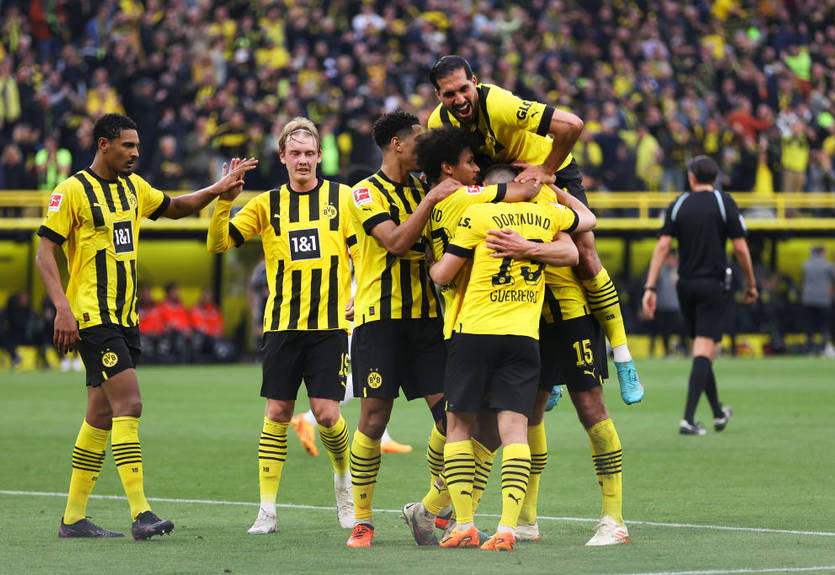 Боруссія Дортмунд очолила Бундеслігу, розгромивши Айнтрахт Боруссія Дортмунд очолила Бундеслігу, розгромивши Айнтрахт