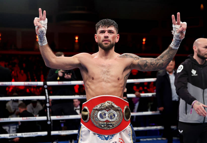 Кордіна повернув собі титул чемпіона IBF, перемігши Рахімова за очками