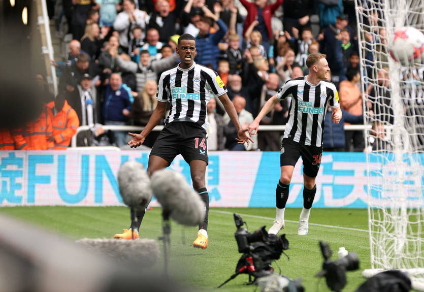 Ньюкасл на своєму полі знищив Тоттенгем Ньюкасл на своєму полі знищив Тоттенгем
