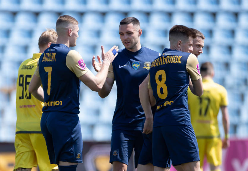 Дніпро-1 у доданий час вирвав перемогу над Рухом