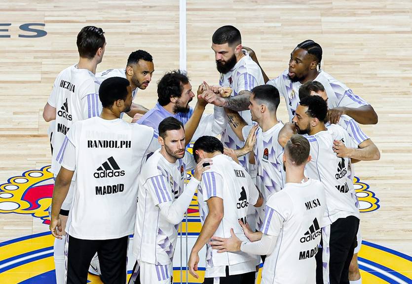 Матч Евролиги Реал - Партизан досрочно завершился из-за массовой драки