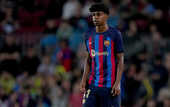 Барселона оригинально представила самого юного дебютанта в истории клуба
