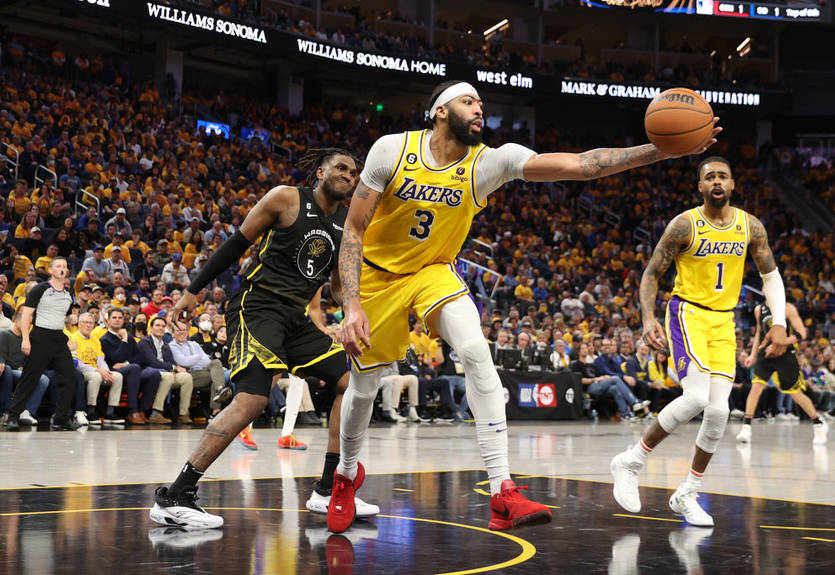 НБА. Плей-офф: Лейкерс переиграли Голден Стэйт, Нью-Йорк сравнял счет в серии с Майами