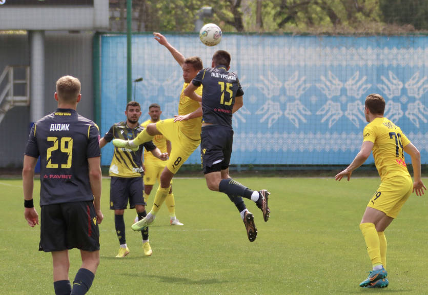 Металіст 1925 у меншості втримав нічию проти Руху (04.05.23) Металіст 1925 у меншості втримав нічию проти Руху (04.05.23)
