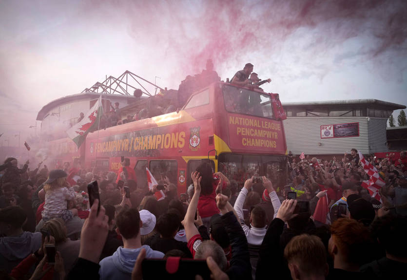 "Залиште свої кредитні картки вдома": Власники Рексхема оплатили "монструозну" вечірку для гравців